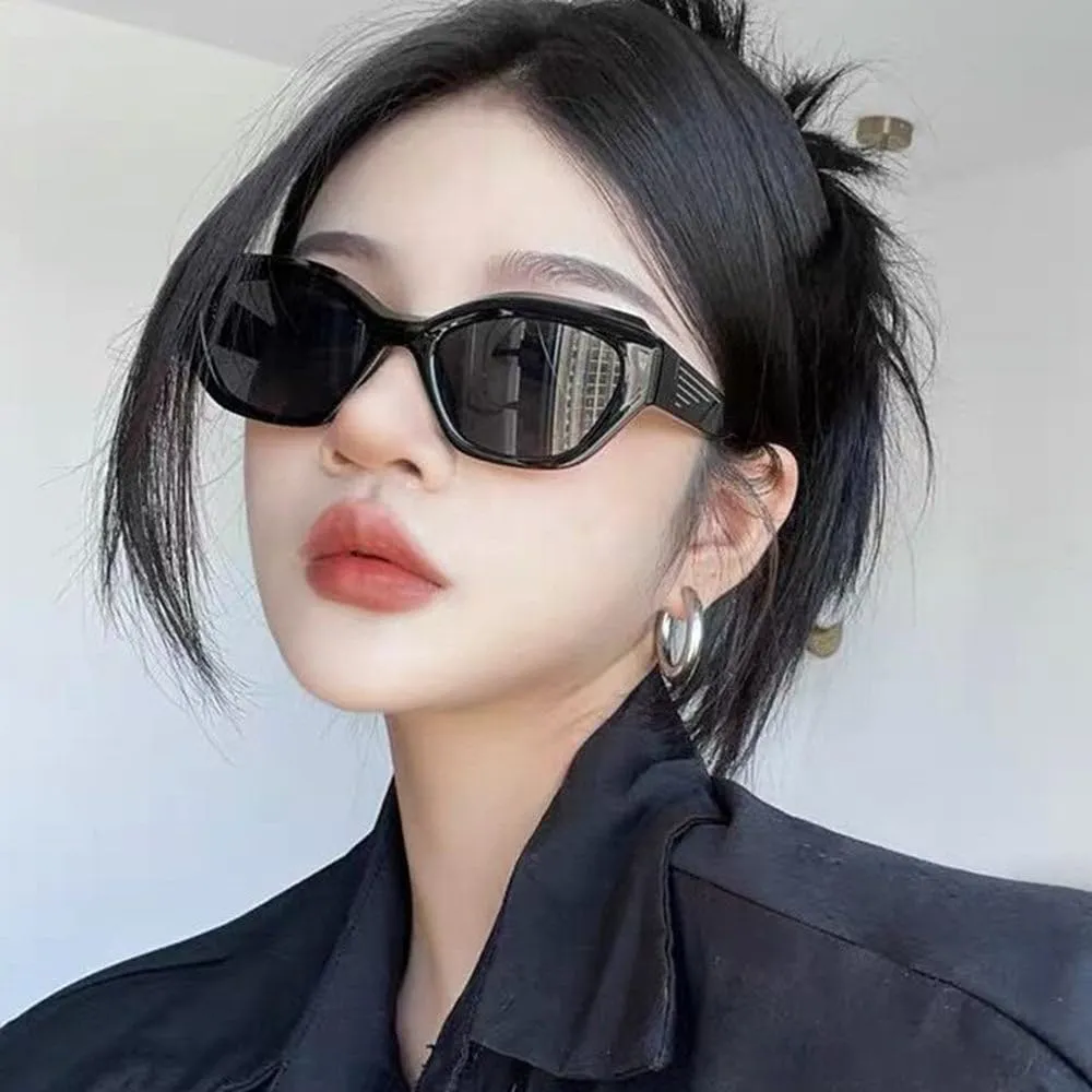 Retro Cat Eye Sunglasses Woman Vintage Black Small Frame Gradient Sun Glasses Female Fashion
